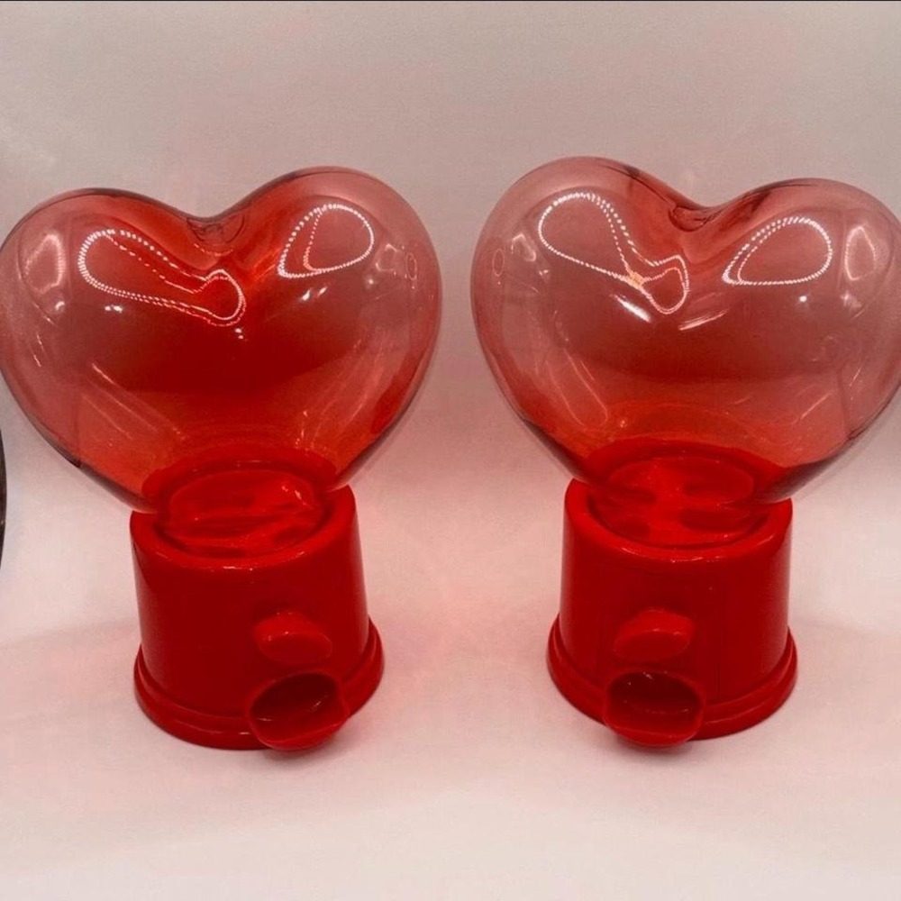 Red‎ Mini Candy Dispensers Plastic Heart-Shaped Gumball Machine Lot Of 2